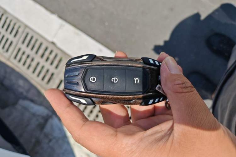 Used Geely Galaxy L7 2024 1.5T 115 km Starship Dragon Edition Vehicle Key