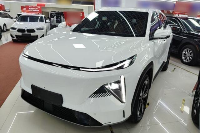 Geely Galaxy L7 2024 1.5T 115 km MAX Dragon Edition с пробегом