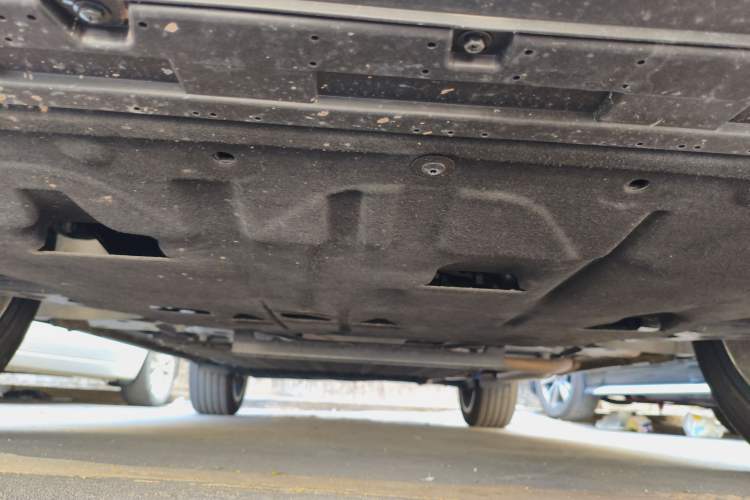 Used Geely Galaxy L7 2025 EM-i 115km Exploration Edition Chassis Front