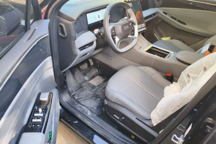 Used Geely Galaxy L7 2025 EM-i 115km Exploration Edition Driver Seat