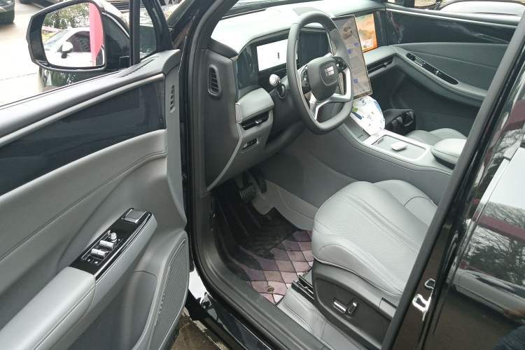 Used Geely Galaxy L7 2025 EM-i 115km Exploration Edition Driver Seat