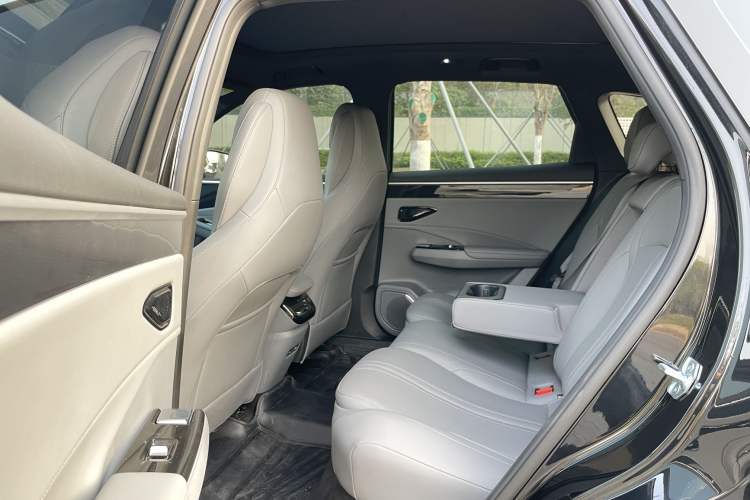 Used Geely Galaxy L7 2025 EM-i 115km Exploration Edition Interior 6
