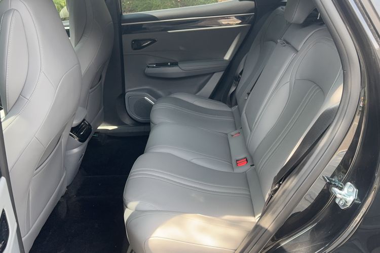 Used Geely Galaxy L7 2025 EM-i 115km Exploration Edition Left Rear Seat