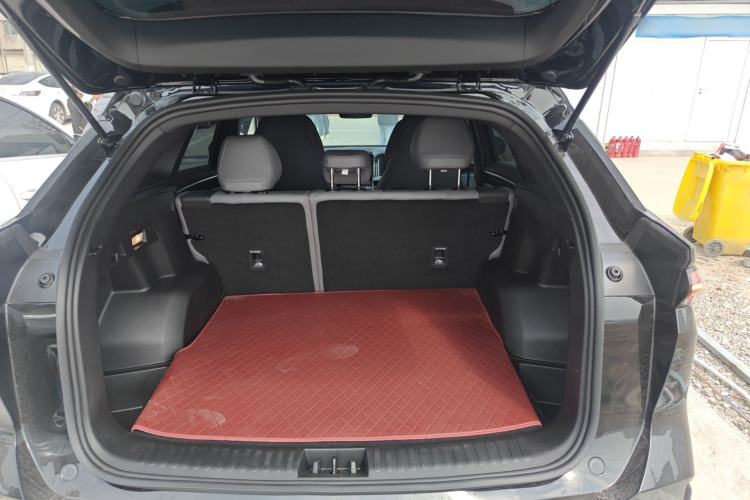 Used Geely Galaxy L7 2025 EM-i 115km Long-Range Version Trunk