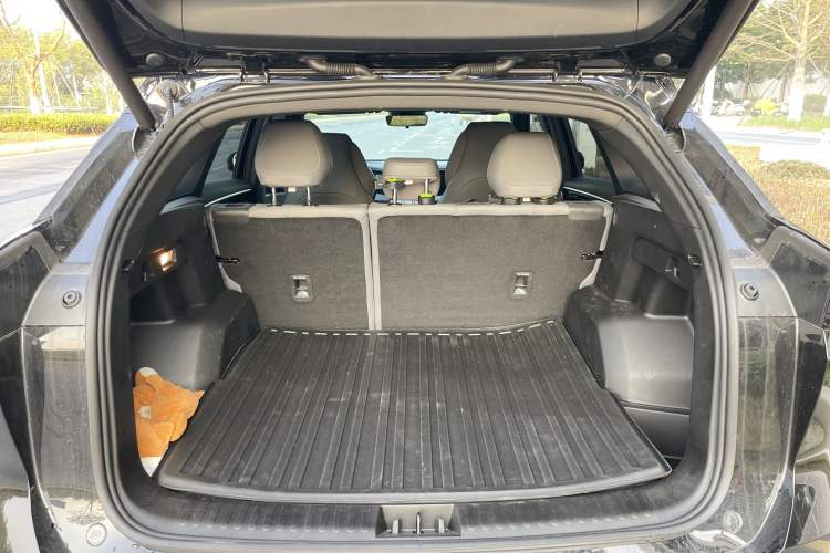 Used Geely Galaxy L7 2025 EM-i 115km Exploration Edition Trunk