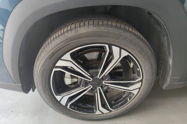 Used Geely Galaxy L7 2025 EM-i 115km Exploration+ Edition Exterior 2