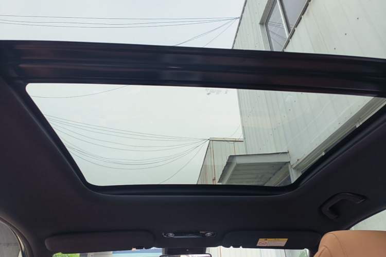 Used Geely Galaxy L7 2025 EM-i 115km Exploration+ Edition Headliner
