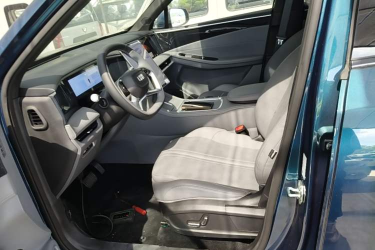 Used Geely Galaxy L7 2025 EM-i 115km Exploration Edition Left Front Seat