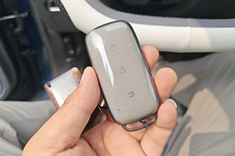 Used Geely Galaxy L7 2025 3DHT 115km Starship Edition Vehicle Key