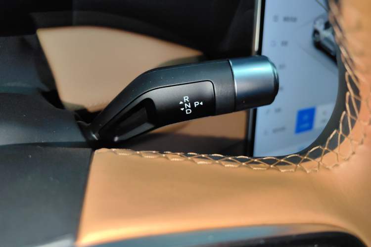 Used Geely Galaxy L7 2025 EM-i 115km Exploration+ Edition Gear Lever