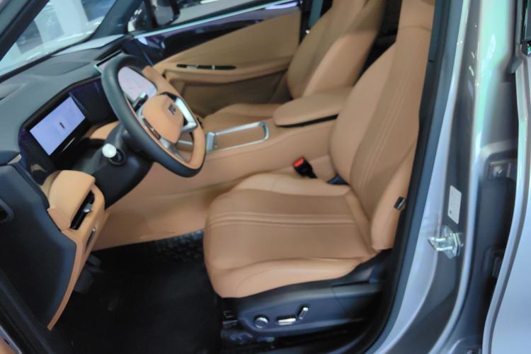 Used Geely Galaxy L7 2025 EM-i 115km Exploration+ Edition Left Front Seat