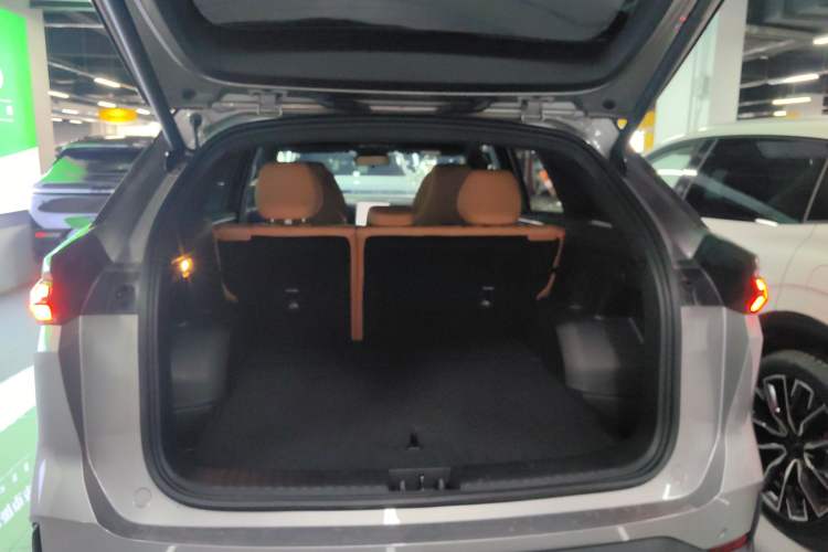 Used Geely Galaxy L7 2025 EM-i 115km Exploration+ Edition Trunk