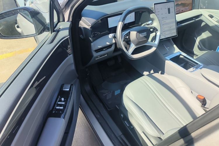 Used Geely Galaxy L7 2025 EM-i 115km Exploration+ Edition Driver Seat