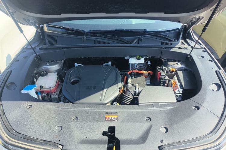 Used Geely Galaxy L7 2025 EM-i 115km Exploration+ Edition Engine Bay