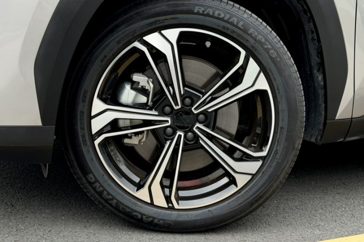 Used Geely Galaxy L7 2025 EM-i 115km Exploration+ Edition Exterior 1