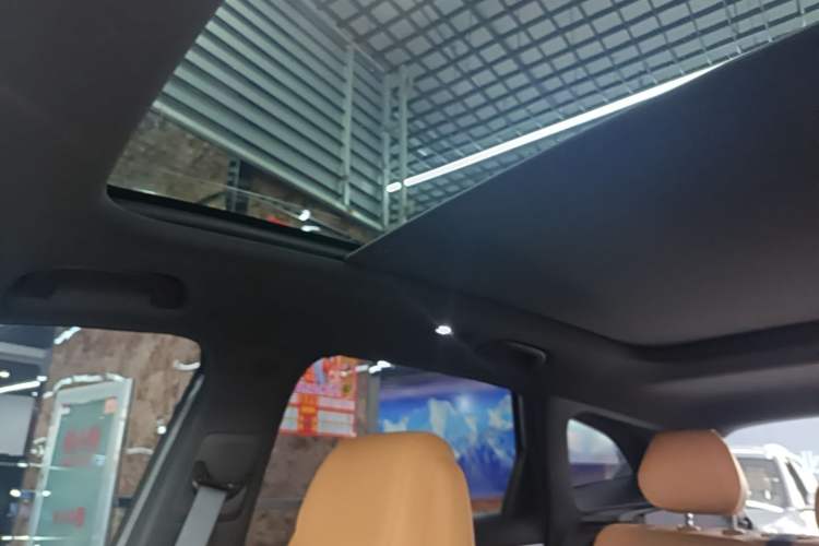 Used Geely Galaxy L7 2025 EM-i 115km Exploration Edition Headliner