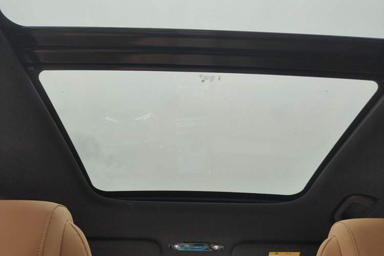 Used Geely Galaxy L7 2025 EM-i 115km Exploration+ Edition Headliner