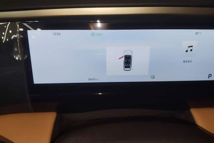 Used Geely Galaxy L7 2025 EM-i 115km Long-Range Version Instrument Cluster