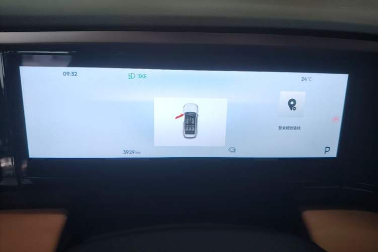 Used Geely Galaxy L7 2025 EM-i 115km Long-Range Version Instrument Cluster
