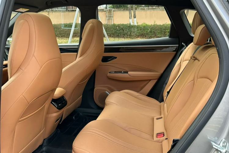 Used Geely Galaxy L7 2025 EM-i 115km Exploration+ Edition Interior 3