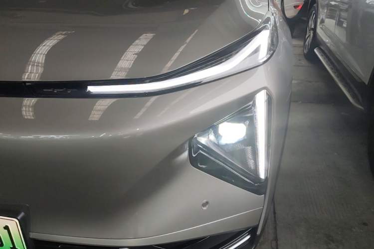 Used Geely Galaxy L7 2025 EM-i 115km Long-Range Version Left Front Headlight