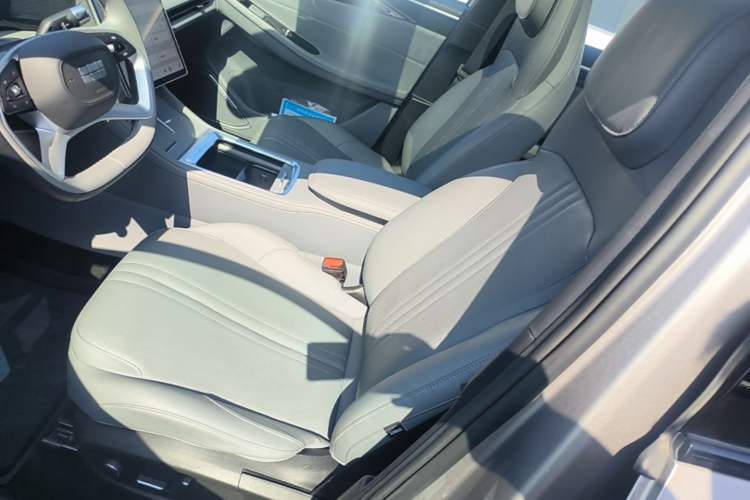 Used Geely Galaxy L7 2025 EM-i 115km Exploration+ Edition Left Front Seat