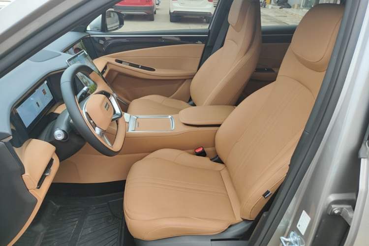 Used Geely Galaxy L7 2025 EM-i 115km Exploration+ Edition Left Front Seat