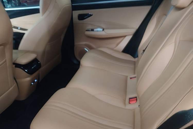 Used Geely Galaxy L7 2025 EM-i 115km Long-Range Version Left Rear Seat