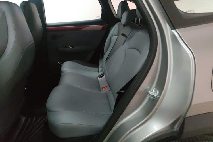 Used Geely Galaxy L7 2025 EM-i 115km Exploration+ Edition Left Rear Seat