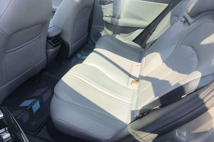 Used Geely Galaxy L7 2025 EM-i 115km Exploration+ Edition Left Rear Seat