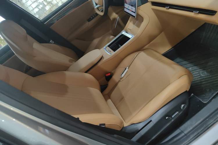 Used Geely Galaxy L7 2025 EM-i 115km Exploration+ Edition Right Front Seat