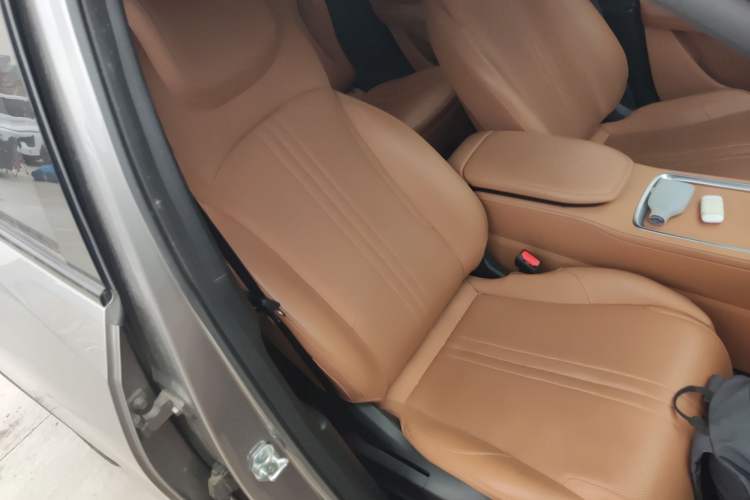 Used Geely Galaxy L7 2025 EM-i 115km Exploration+ Edition Right Front Seat