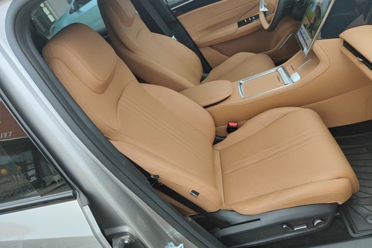 Used Geely Galaxy L7 2025 EM-i 115km Exploration+ Edition Right Front Seat
