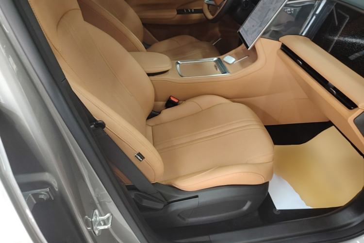 Used Geely Galaxy L7 2025 EM-i 115km Long-Range Version Right Front Seat