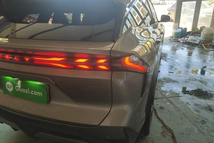 Used Geely Galaxy L7 2025 EM-i 115km Exploration+ Edition Right Rear Taillight