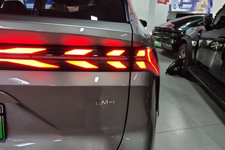 Used Geely Galaxy L7 2025 EM-i 115km Exploration+ Edition Right Rear Taillight