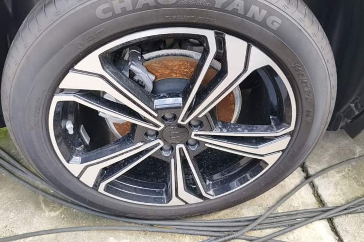 Used Geely Galaxy L7 2025 EM-i 115km Exploration+ Edition Right Rear Wheel Hub