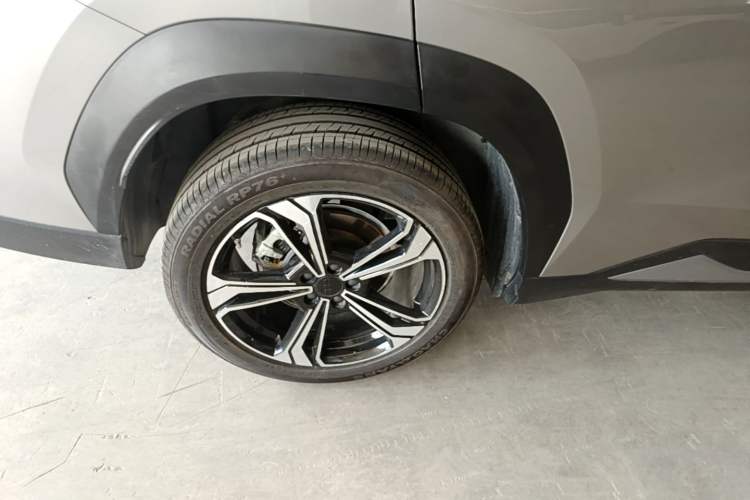 Used Geely Galaxy L7 2025 EM-i 115km Exploration+ Edition Right Rear Wheel Hub