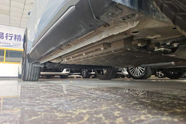 Used Geely Galaxy L7 2025 EM-i 115km Exploration+ Edition Right Side Sill