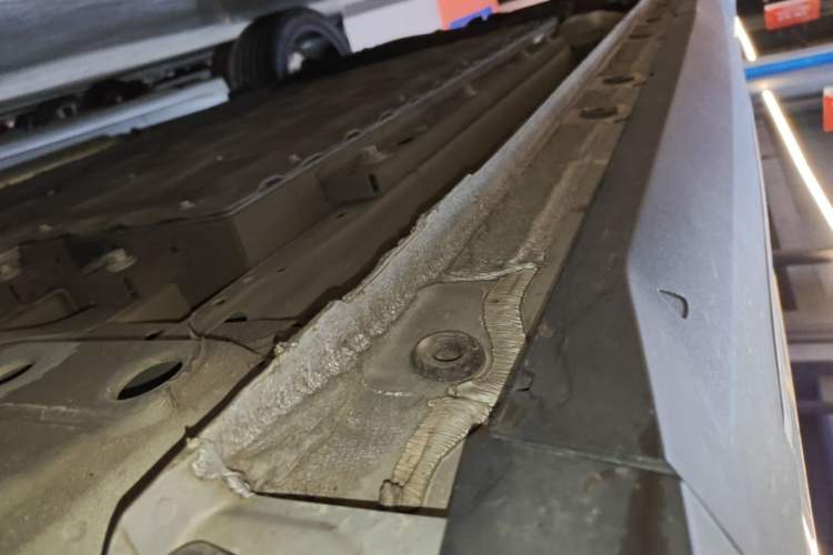 Used Geely Galaxy L7 2025 EM-i 115km Exploration+ Edition Right Side Sill