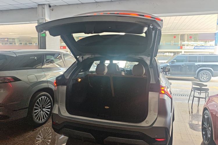 Used Geely Galaxy L7 2025 EM-i 115km Exploration+ Edition Trunk