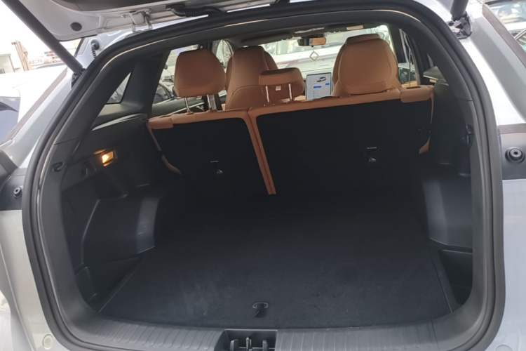 Used Geely Galaxy L7 2025 EM-i 115km Exploration+ Edition Trunk
