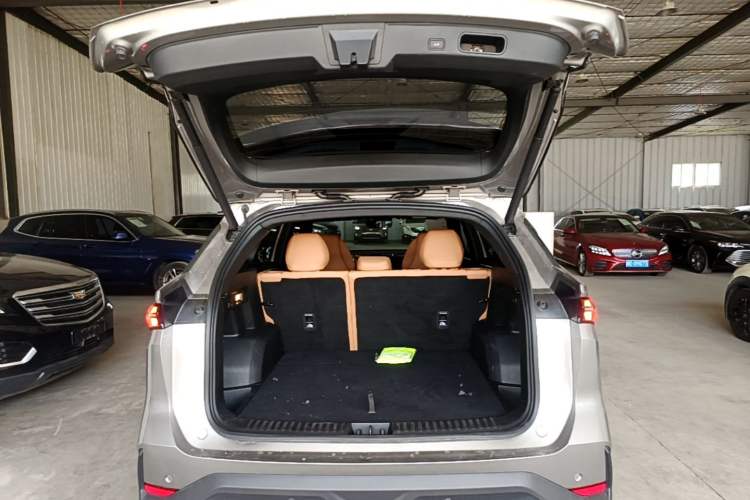 Used Geely Galaxy L7 2025 EM-i 115km Exploration+ Edition Trunk