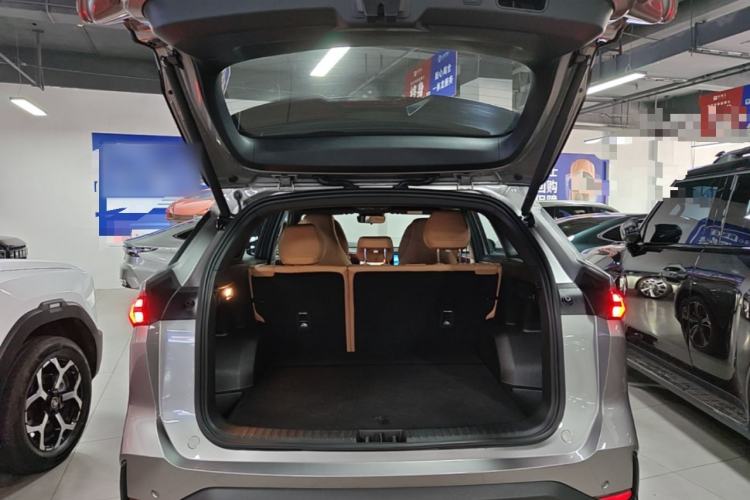 Used Geely Galaxy L7 2025 EM-i 115km Exploration+ Edition Trunk