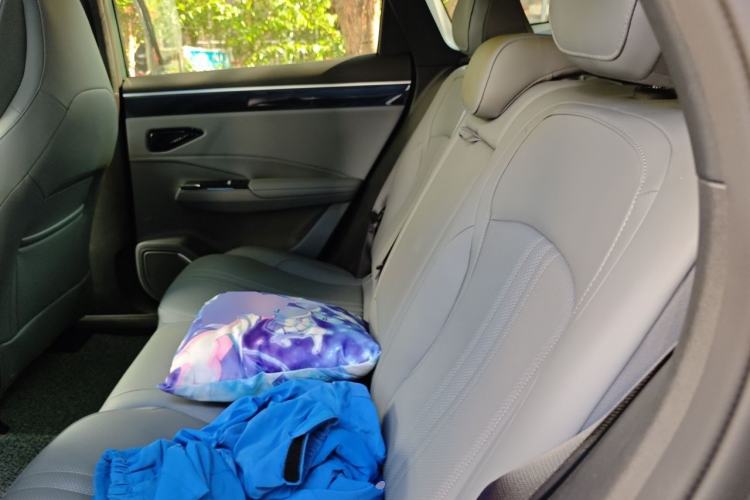 Used Geely Galaxy L7 2025 EM-i 115km Exploration+ Edition Left Rear Seat