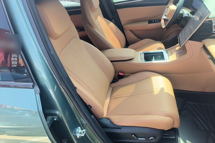 Used Geely Galaxy L7 2025 EM-i 115km Exploration+ Edition Right Front Seat
