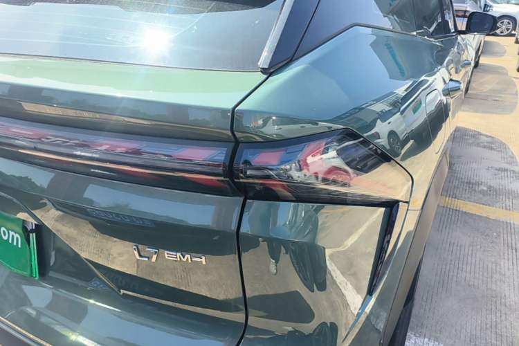 Used Geely Galaxy L7 2025 EM-i 115km Exploration+ Edition Right Rear Taillight