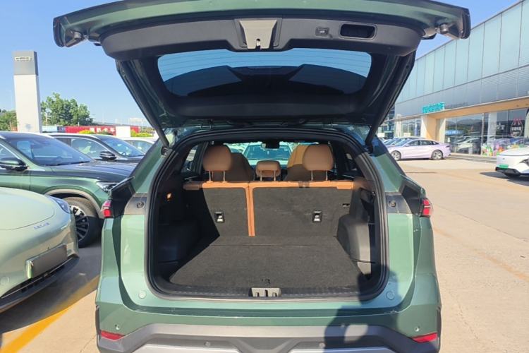 Used Geely Galaxy L7 2025 EM-i 115km Exploration+ Edition Trunk