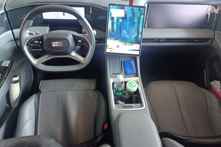 Used Geely Galaxy L7 2025 EM-i 115km Exploration Edition Center Console