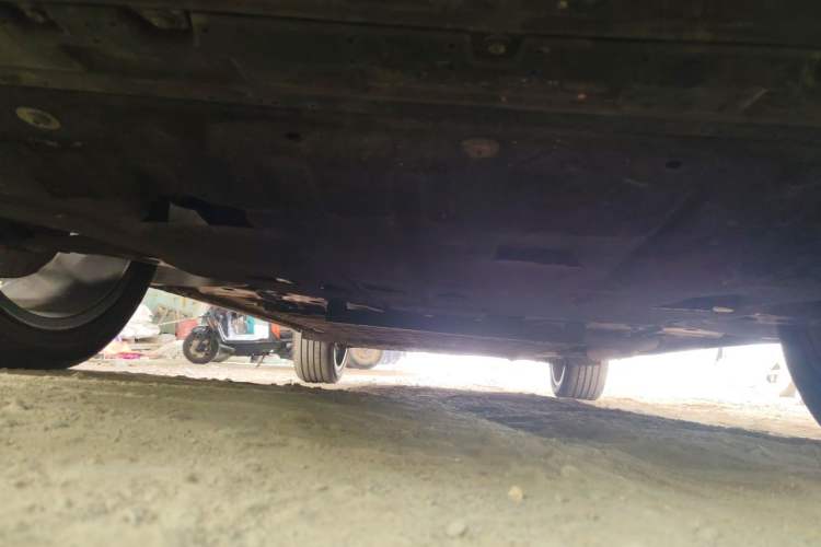 Used Geely Galaxy L7 2025 EM-i 115km Exploration Edition Chassis Front